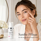 Frau trägt die MOnB EyeLift Cream Retinol & Hydro Balance sanft unter dem Auge auf.
